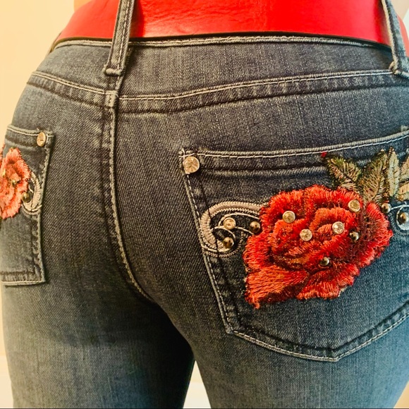 Upcycled Earl Jeans rose appliqués studded 27w - Picture 1 of 11